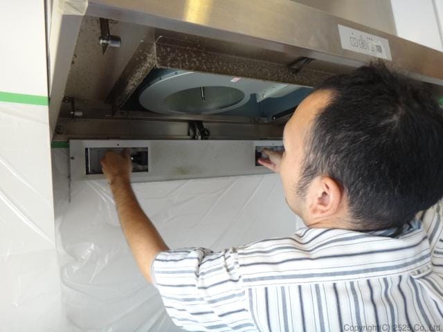 目黒区でのハウスクリーニングの様子