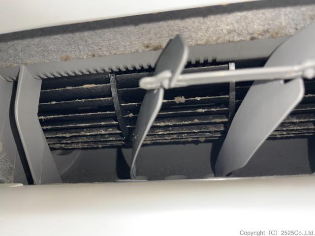 as-r25j洗浄前の吹き出し口