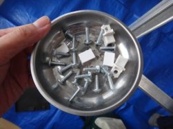 AS-Z28C外したネジ