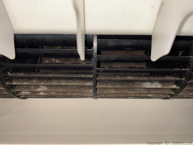 cs-x409c2洗浄前の吹き出し口