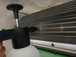 パナソニック,CS-40RJX,エアコンクリーニング,カビの臭いを改善する洗剤